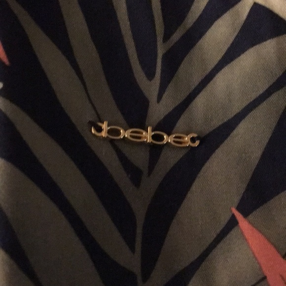 A long sleeve blouse - Picture 2 of 4